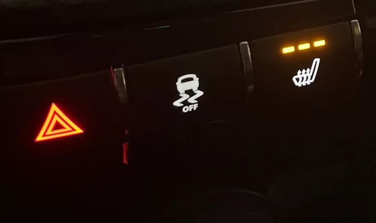 АВТОВАЗ дооснащает Lada Vesta NG подсветкой кнопки ESC