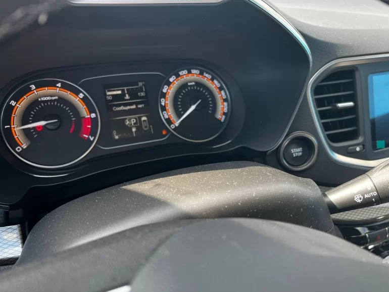 Обороты падают не сразу после отпускания педали газа