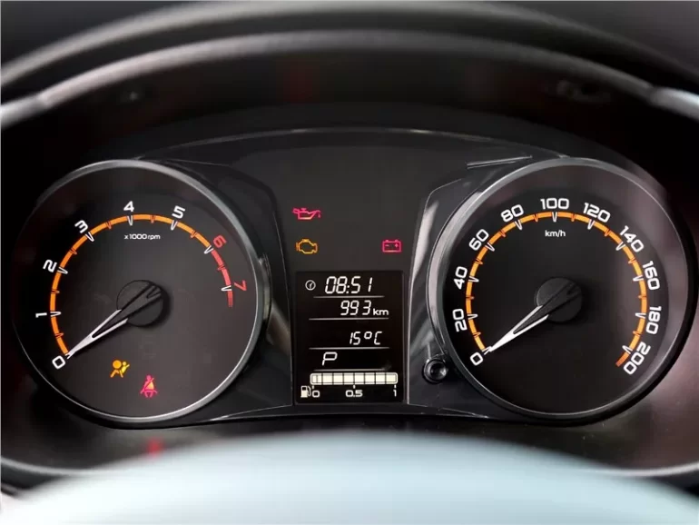 Не заводится с утра, бензин и искра есть