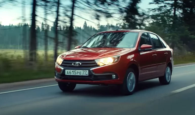 Что за писк во время поездки?