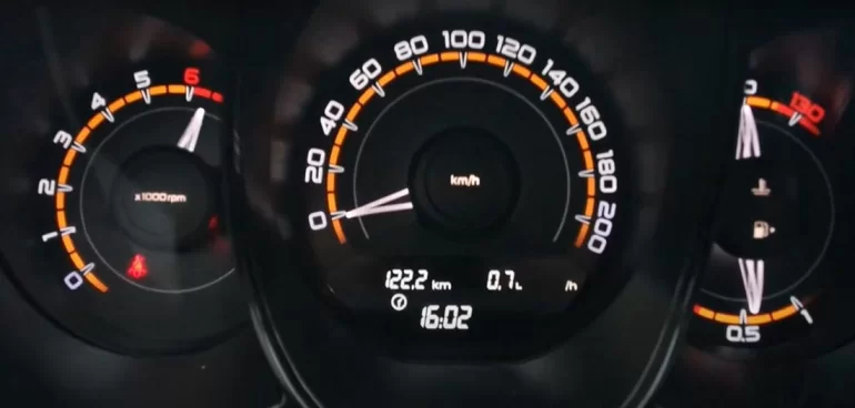 Поднял холостые обороты до 6500 об/мин, какие могут быть последствия?