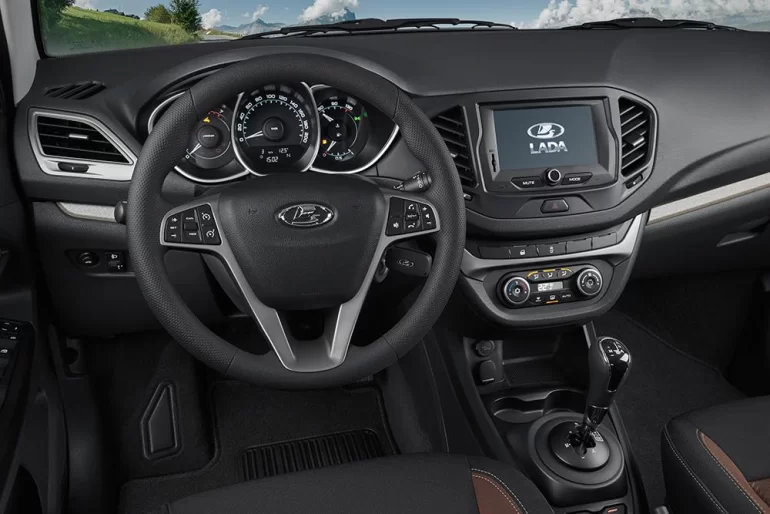 Где найти 12В с габаритов в районе руля на Весте