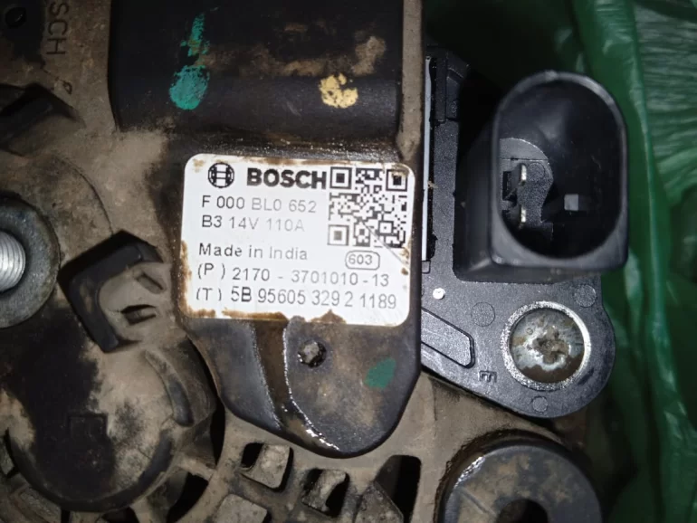 Загорается лампа АКБ через некоторое время после запуска