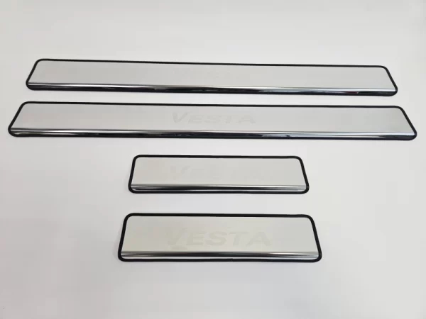 Хром накладки на пороги из нержавейки для Lada Vesta
