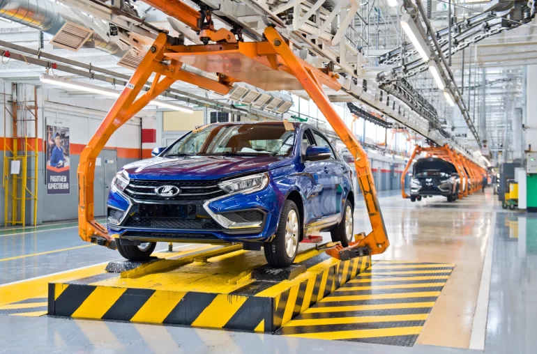 Новые цвета кузова получили Lada Vesta, Largus и Niva Новые цвета кузова получили Lada Vesta, Largus и Niva
