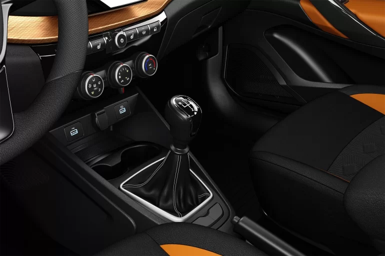 АВТОВАЗ объявил старт продаж Lada Vesta с МКП6, названы цены