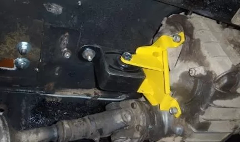 Есть ли польза от дополнительной опоры раздатки на Ниве?