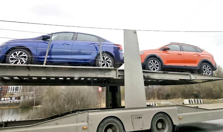 Lada Iskra начали отгружать в дилерские центры LADA, новые подробности