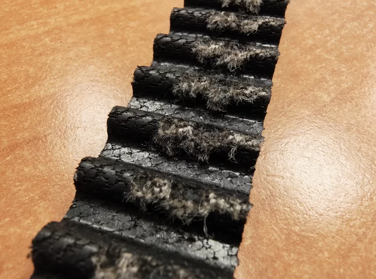 Грызёт ремень ГРМ на новой машине