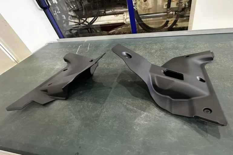 В Тольятти начали выпуск пластиковых деталей для Lada Iskra