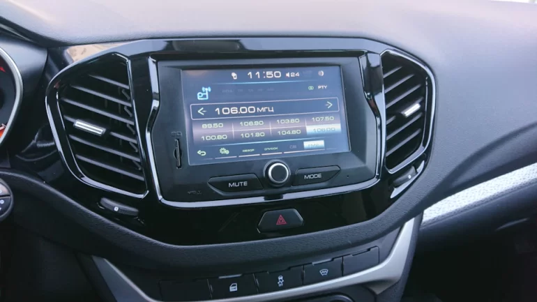 Не работают кнопки на штатной сенсорной магнитоле Весты