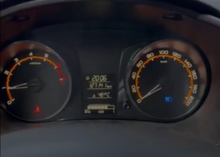 После включения дальнего света пищит комбинация приборов Гранты