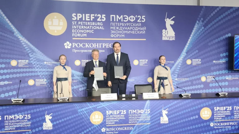 АВТОВАЗ и АНАЛИТИЧЕСКИЙ ЦЕНТР ПРИ ПРАВИТЕЛЬСТВЕ РФ подписали соглашение о сотрудничестве