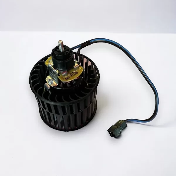 Электровентилятор отопителя для Lada Niva Legend