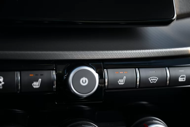 Что нужно для установки обогрева передних сидений на Lada Vesta NG