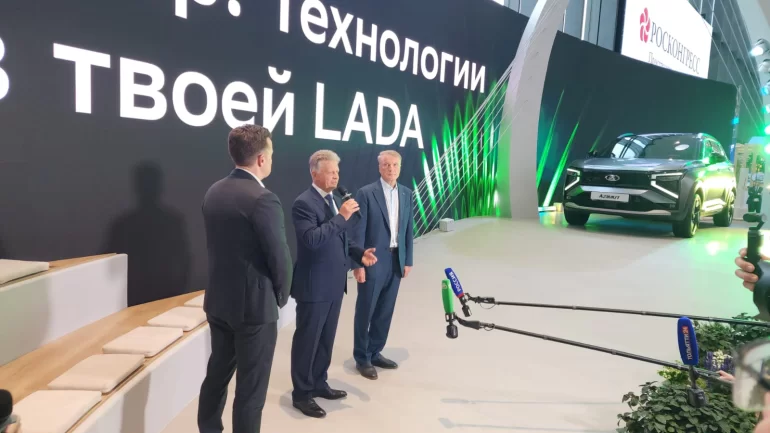 Lada Azimut получит мультимедийную систему с искусственным интеллектом Сбера
