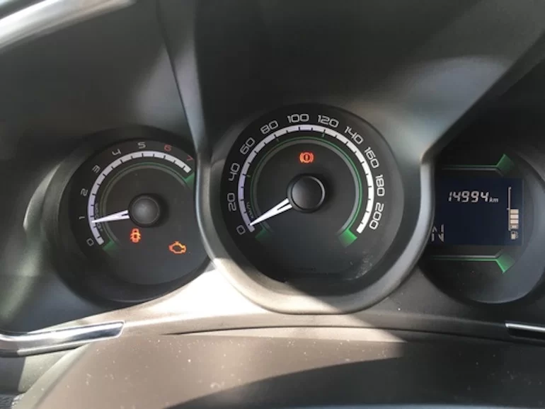 Может ли глючить электрика из-за фонаря?