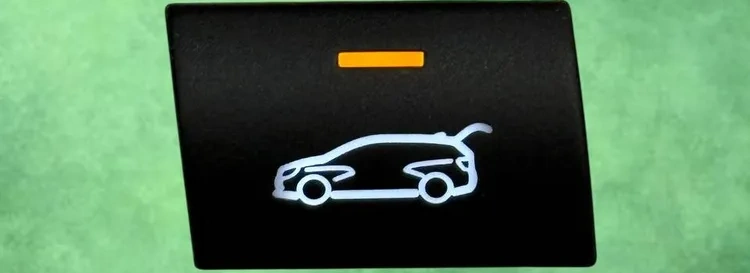 Как установить кнопку открытия багажника в салон Lada Vesta NG