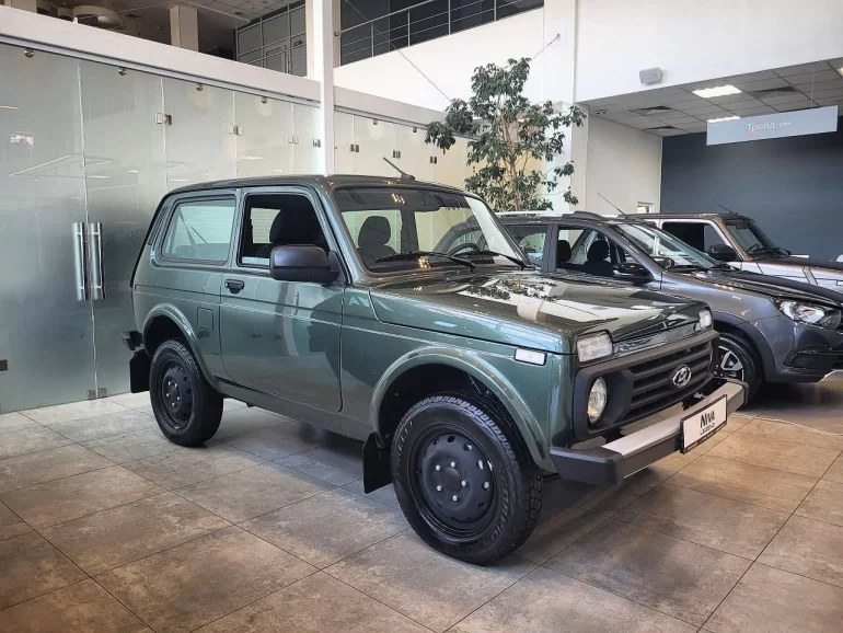 Lada Niva Legend получила новый цвет кузова «Амазония»