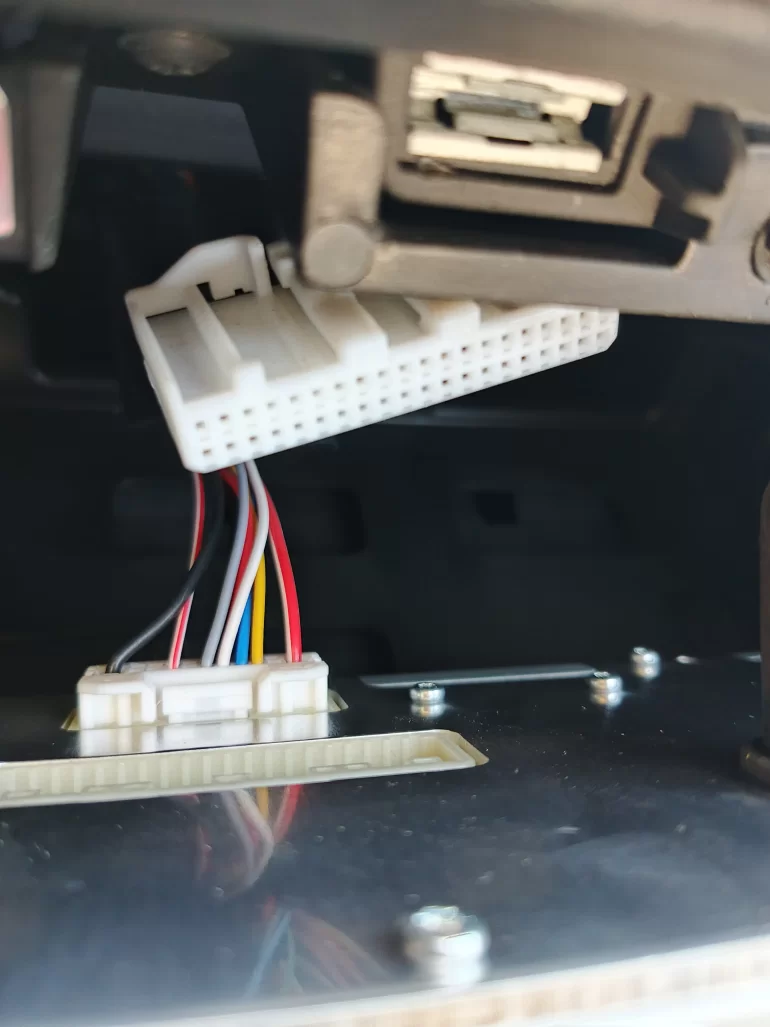 Можно ли установить мультируль от дорестайлинга на Vesta NG?