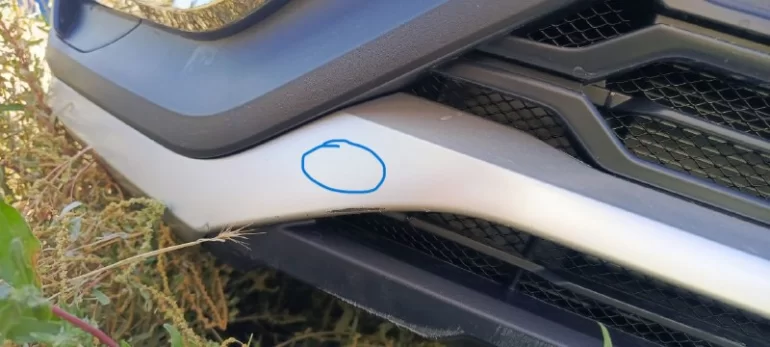 Как избавиться от потертостей на переднем бампере Весты? Как избавиться от потертостей на переднем бампере Весты?