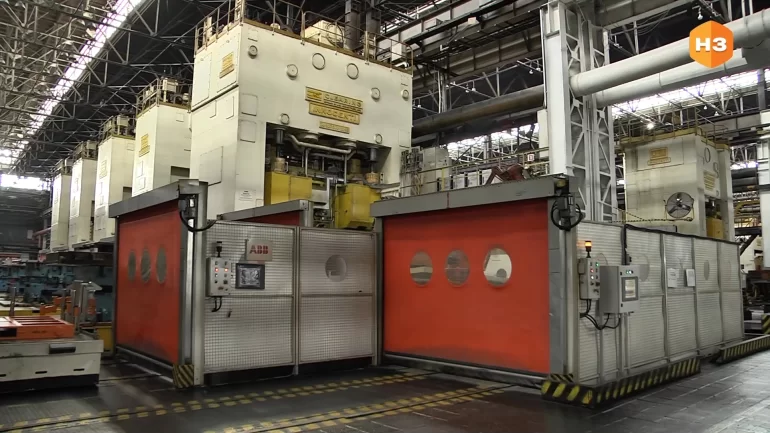 АВТОВАЗ модернизировал линию крупной штамповки в прессовом производстве АВТОВАЗ модернизировал линию крупной штамповки в прессовом производстве