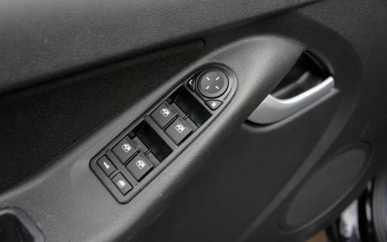 Как сделать блокировку дверей во время движения на Granta FL с сигнализацией?