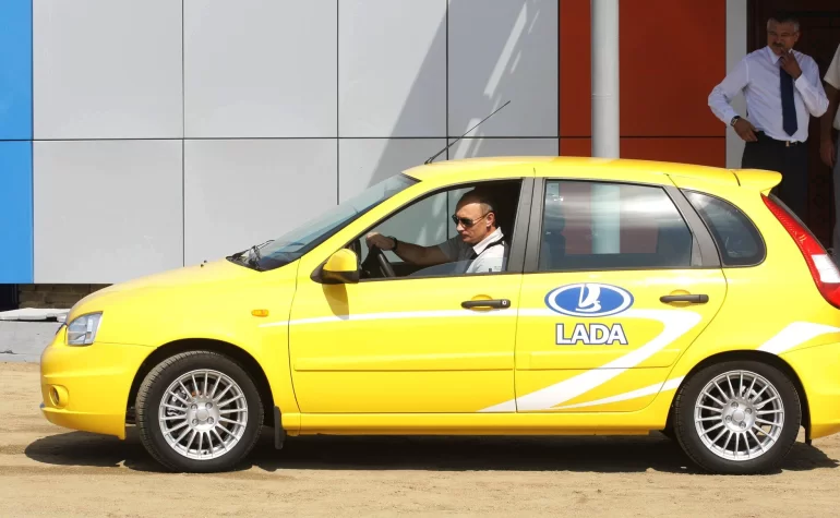 Что стало с желтой Lada Kalina, на которой Путин ездил по Дальнему Востоку в 2010 году