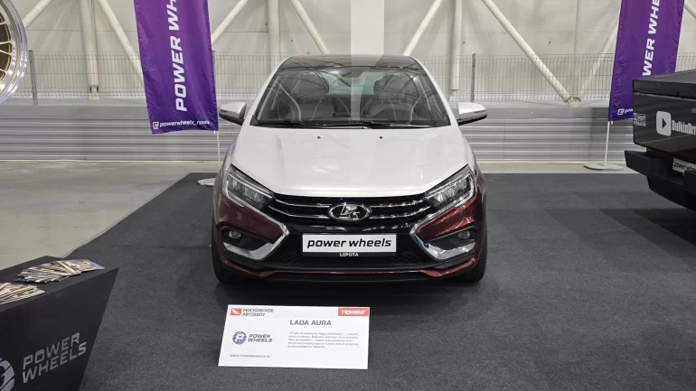 На выставке показали Lada Aura в стиле Maybach