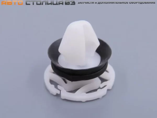 Пистон (зажим) облицовок салона и обивки дверей Lada XRAY