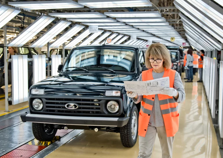 Какие зарплаты на АВТОВАЗе в начале 2026 года