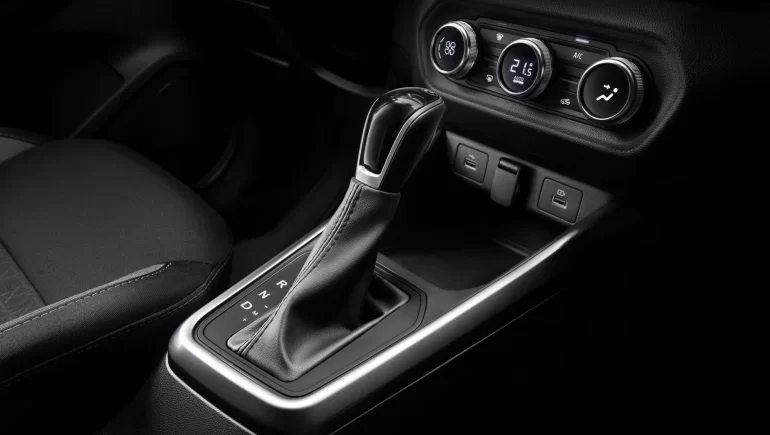 Доля автомобилей с «автоматом» в России по итогам 2025 года побила рекорд