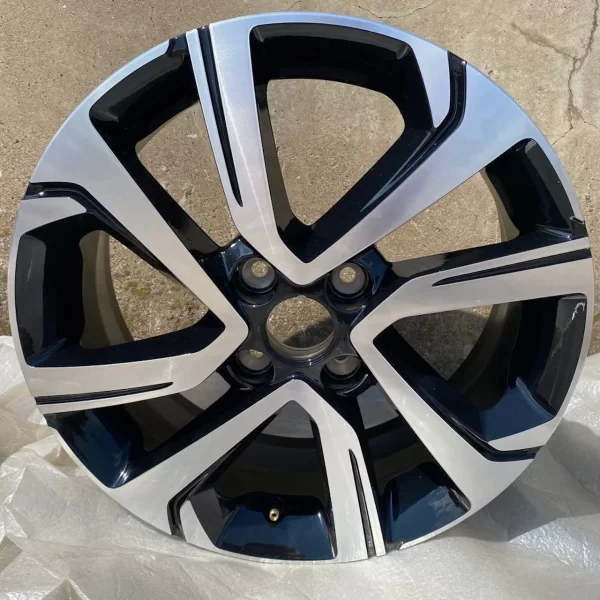 Колесо литое 6Jx16H2 bi-color для Lada Vesta NG