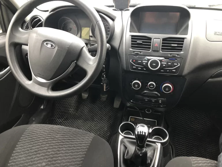 Перепутал клеммы Калина 2 люкс, не работает мультимедиа