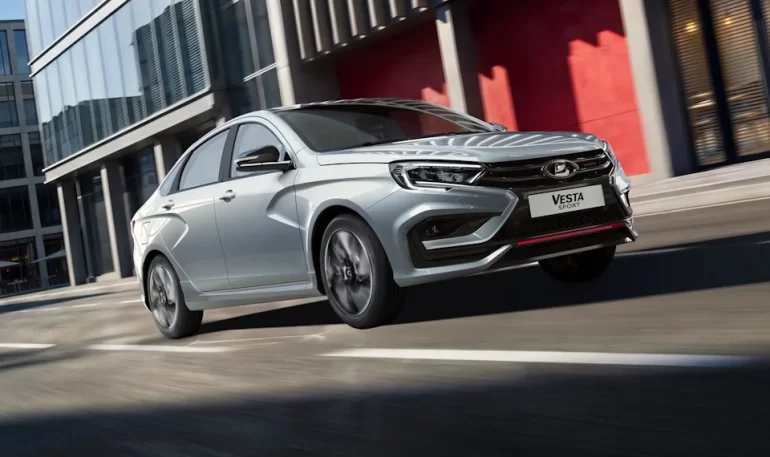 Как испытывали новое поколение Lada Vesta Sport и сколько гарантия