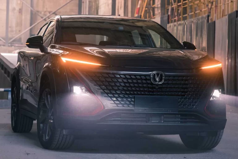 На АВТОВАЗе рассказали про разнесение оптики по этажам (ближний снизу, ДХО сверху)