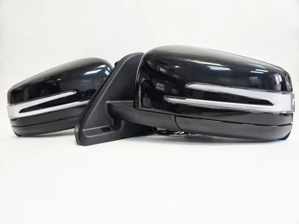 Зеркала в стиле Мерседес (электроскладывание, электропривод, обогрев) с двойным поворотником для Lada Niva 4x4