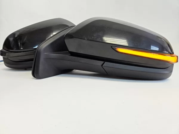 Зеркала нового образца (электропривод, обогрев и поворотник Plazma) Lite серия для Lada Largus FL