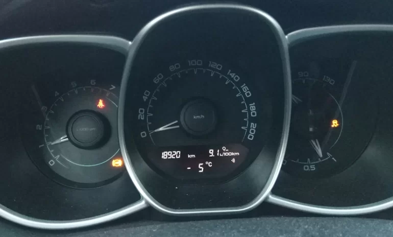 Загорается ABS и ESP если ехать более 130 км/ч