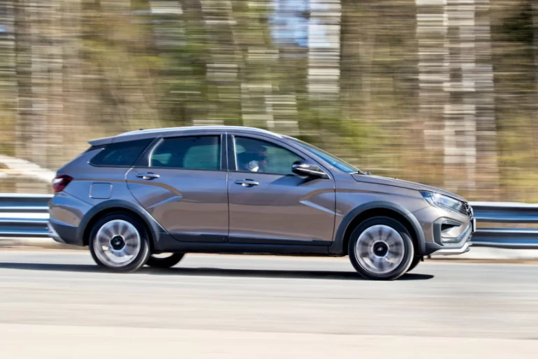 Из Lada Vesta сделали полноприводный гибрид