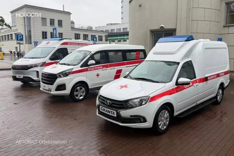 Новые медицинские SKM и LADA Granta покажут в Санкт-Петербурге