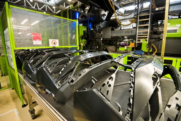 АВТОВАЗ рассказал про производство бамперов Lada Azimut