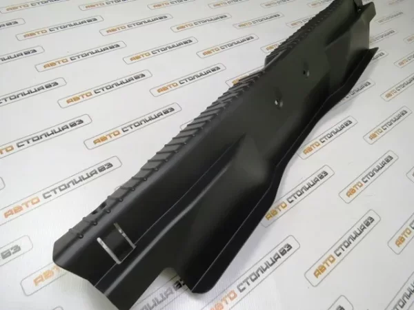 Облицовка порога двери задка с кнопками для Lada XRAY