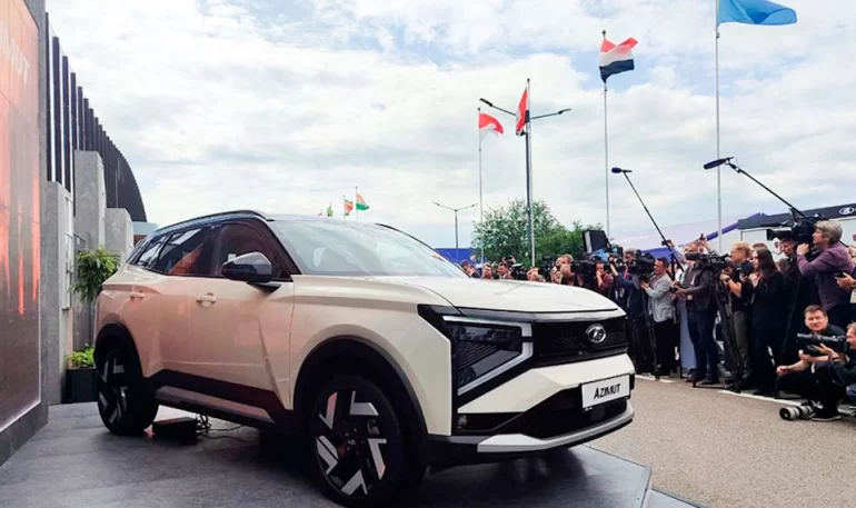 Будет ли новый кроссовер Lada Azimut пользоваться популярностью?