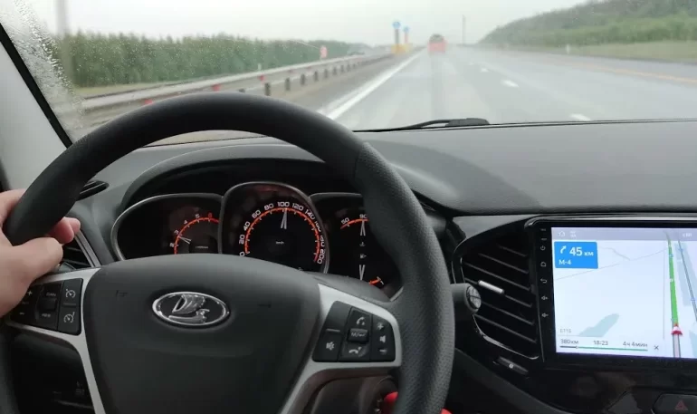 Свист на скорости 40-50 км/ч у Весты